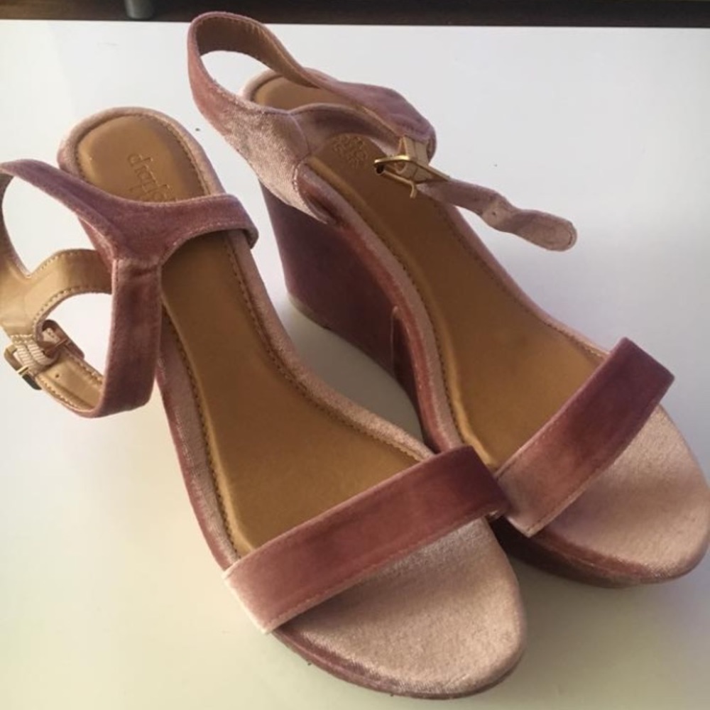 Charlotte Russe Velvet Summer/Spring Pink Wedges